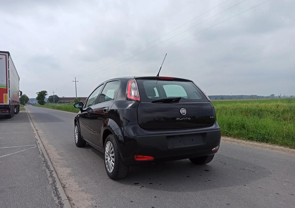 Fiat Punto Evo cena 14900 przebieg: 176000, rok produkcji 2010 z Legionowo małe 137